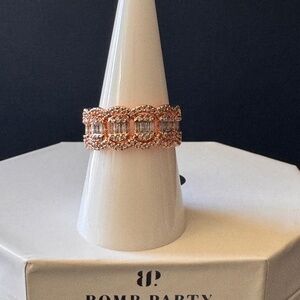 Bomb Party – LUMINA - RG85329 Graduated Grandeur